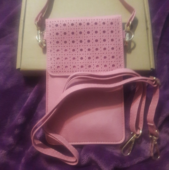 Cellphone Case Roomy Crossbody Wristlet Carrier NWT - Picture 2 of 8